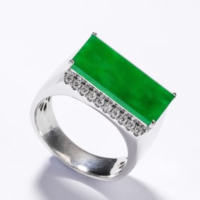 18-KARAT EMERALD RING IN GOLD