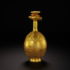 Chinese Tang Dynasty Pure Gold Phoenix Head Vase