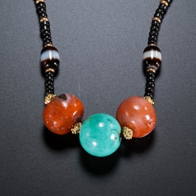 Chinese Tang Dynasty South Red Turquoise Necklace