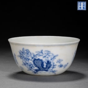 Blue and white flower pattern bowl, Yongzheng period, Qing Dynasty, China