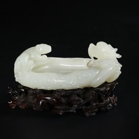 Chinese Qing Dynasty Hetian white jade dragon head washbasin