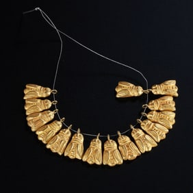 A set of ancient Persian culture pure gold pendants