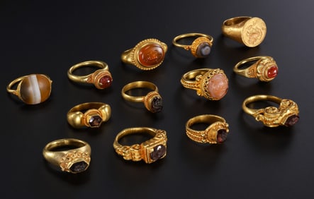 A set of West Asian pure gold rings