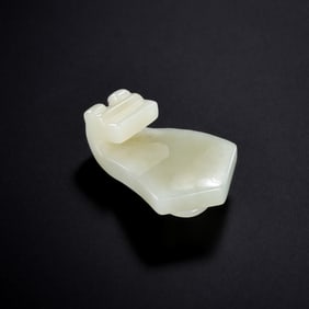 Chinese Han Dynasty White Jade Belt Hook
