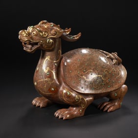 Auspicious beasts inlaid with gold and turquoise from the Han Dynasty, China