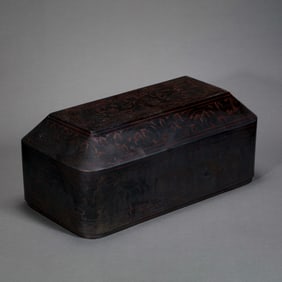 Chinese Han Dynasty wooden lacquerware square lidded box