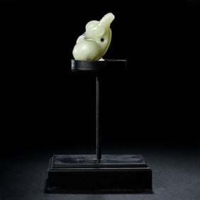Jade dragon treasure of Hongshan culture during the Hongshan period of China