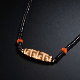 Pure Dzi Bead Necklace from the Tang Dynasty, China