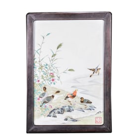 Chinese Qing Dynasty Famille Rose Flower and Bird Pattern Hanging Screen