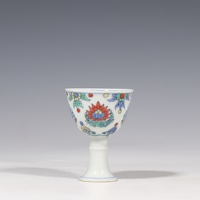 Chinese Ming Chenghua period Doucai flower pattern high-foot cup