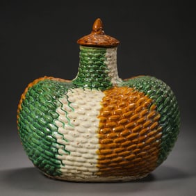Chinese Liao Dynasty tri-color covered bottle