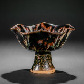 Chinese Southern Song Dynasty Jizhou kiln tortoise shell flower mouth high-foot cup
