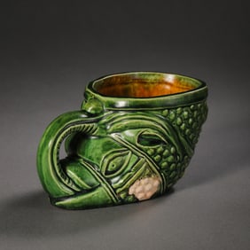 Chinese Tang Dynasty tri-color green glaze cup