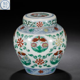 Chinese Ming Dynasty Chenghua period Doucai flower pattern covered jar