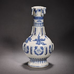 Chinese Yuan Dynasty Blue and White Long-necked Vase