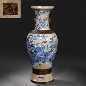 China Ming Chenghua period blue and white Ge glaze flower and bird pattern double-handled vase