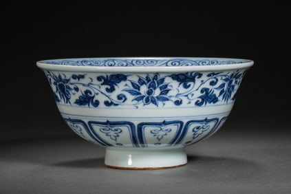 Chinese Yuan Dynasty Blue and White Dragon Pattern Bowl