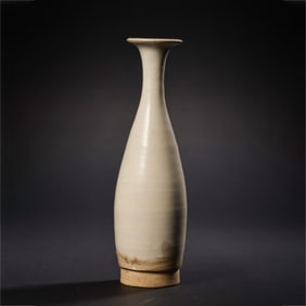 Chinese Northern Song Dynasty Cizhou kiln white glaze jade pot spring vase