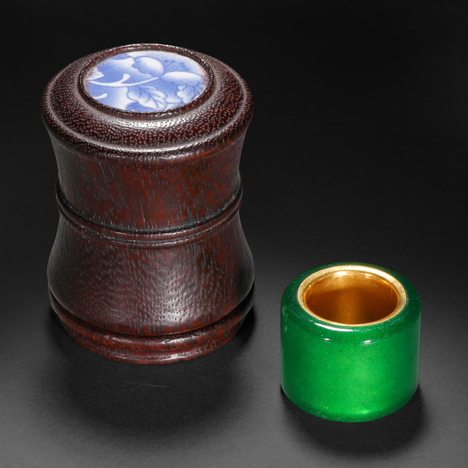 Chinese Qing Dynasty Jadeite Pure Gold Ring (1 of 7)