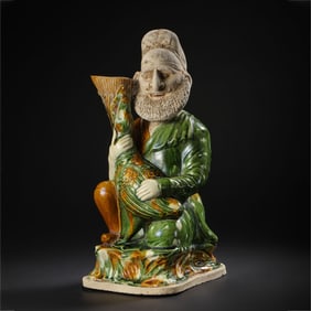 Chinese Tang Dynasty Tri-color Seated Hu Man