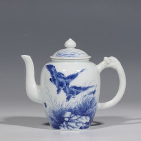 Blue and white flower and bird pattern pot by Wang Bu, a 20th century Chinese art master