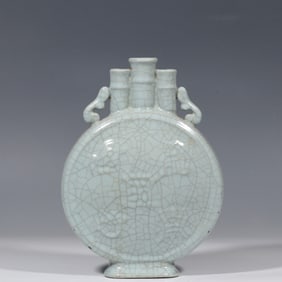 China Qing Dynasty Yongzheng Period Imitation Official Glaze Three-Hole Moon-Hugging Vase