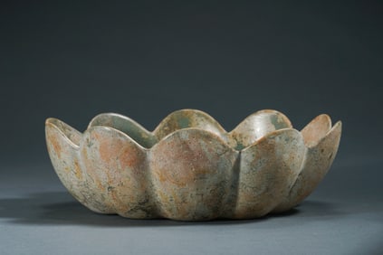 Chinese Northern Song Dynasty Ru kiln celadon flower-mouthed bowl