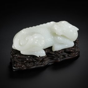 Chinese Qing Dynasty Hetian White Jade Auspicious Beast