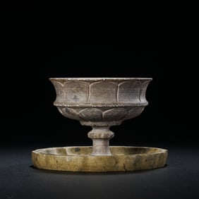 Chinese Tang Dynasty porphyry stone cup holder