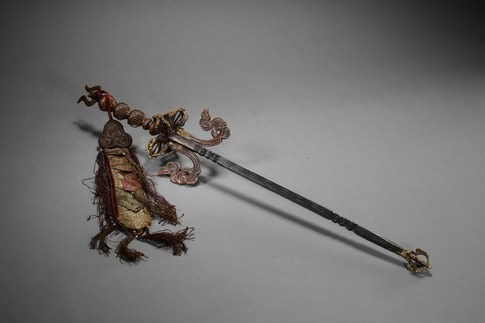 Chinese Buddhist instruments from the Qing Dynasty: H. 61 cm. W. 12.5 cm. Weight. 1024 gram.