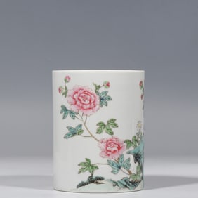 Chinese Qing Dynasty Yongzheng Period Famille Rose Flower Pattern Brush Holder