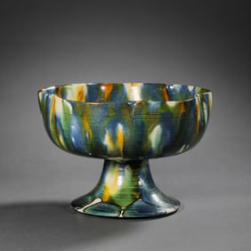 Chinese Tang Dynasty tri-color hanging basket with flower mouth and high foot beans