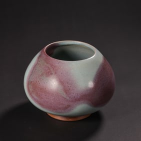 Chinese Northern Song Dynasty Jun kiln sky blue glaze hanging red chicken heart jar