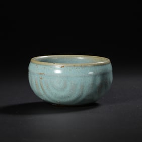 Chinese Northern Song Dynasty Jun kiln sky blue glaze cup