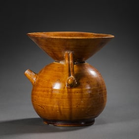 Chinese Tang Dynasty Yellow Glaze Double-Handled Tea Vessel