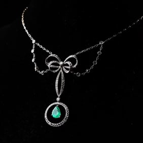 Edwardian emerald necklace
