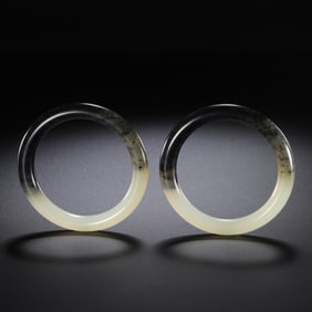 pair of Chinese Qing Dynasty Hetian jade bracelets