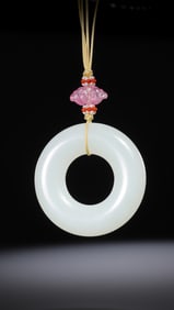 Chinese Qing Dynasty Hetian White Jade Ring