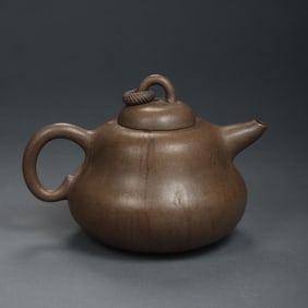 Ancient Chinese celebrity purple clay teapot