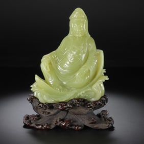 Chinese Qing Dynasty Hetian Yellow Jade Seated Guanyin