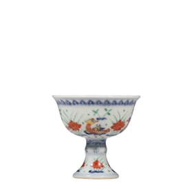 Chinese Ming Xuande period multicolored mandarin ducks playing in water high-footed cup