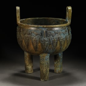 Chinese Shang and Zhou Dynasty Bronze Tripod