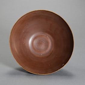Chinese Song Dynasty red glaze flower mouth bowl