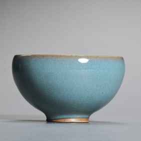 Chinese Northern Song Dynasty Jun kiln sky blue glaze small bowl