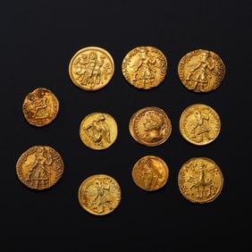 A set of Kushan Dynasty pure gold coins