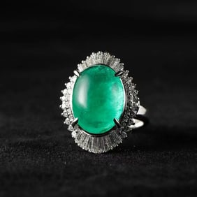 RETRO period, pigeon egg emerald platinum ring