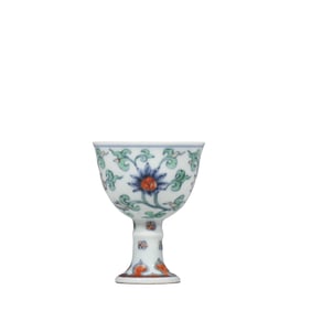 Chinese Ming Chenghua period Doucai flower pattern high-foot cup