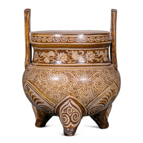 Chinese Southern Song Dynasty Jizhou kiln flower pattern double-handled tripod censer