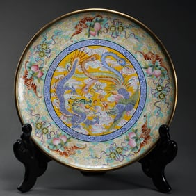 Large plate with dragon and phoenix pattern, Qianlong period, Qing Dynasty, China