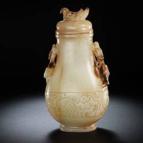 Chinese Han Dynasty white jade double dragon covered vase